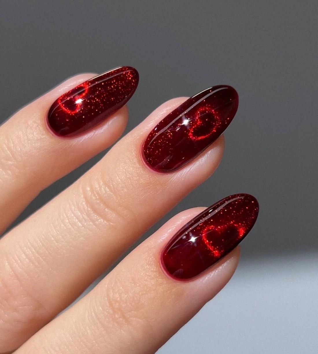 Step-by-step cat eye gel nails tutorial at home — magnetic shimmer effect on nails