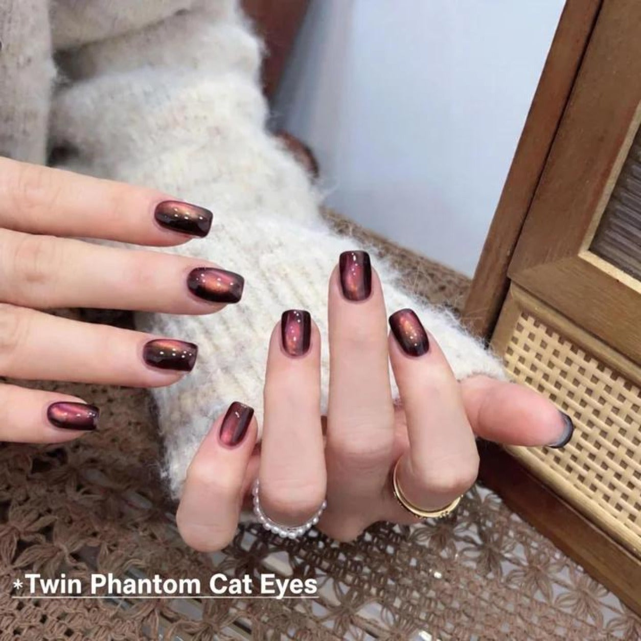 Velvet Cat Eye Sea Sunset Magnetic Gel Nail Polish