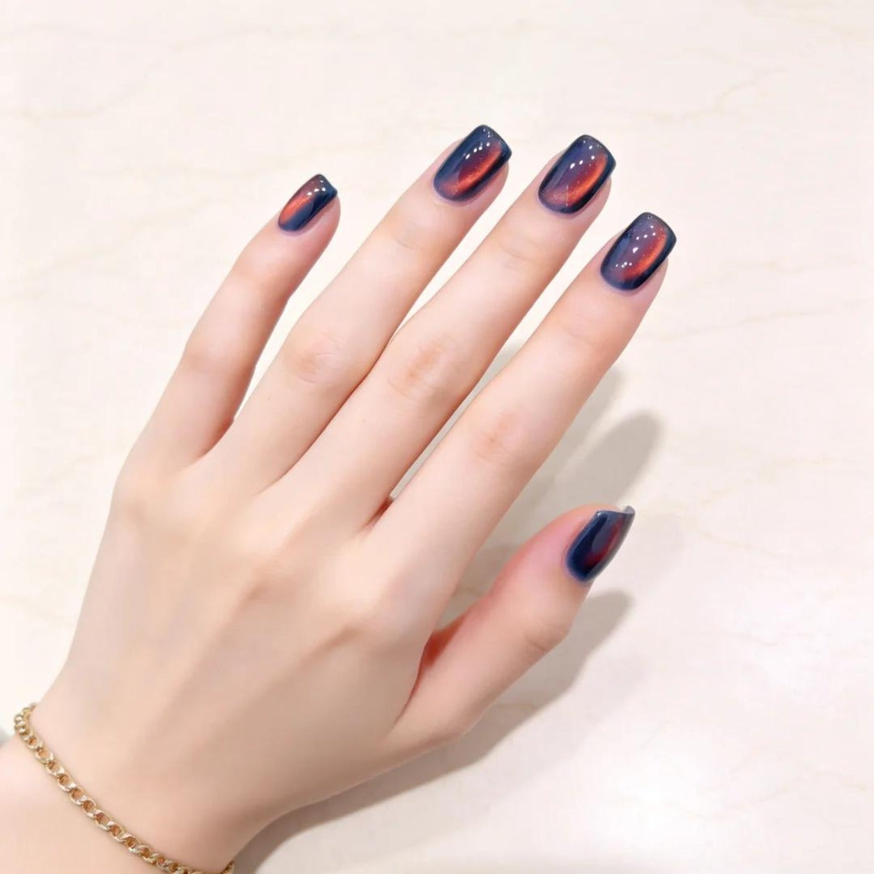 Velvet Cat Eye Sea Sunset Magnetic Gel Nail Polish